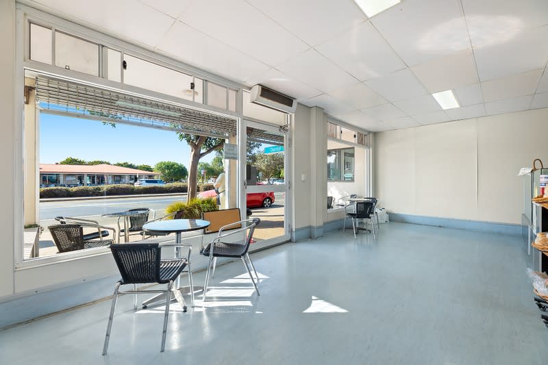 Click to view all images 1/78 Princes Highway Narooma NSW 2546 - Image 2