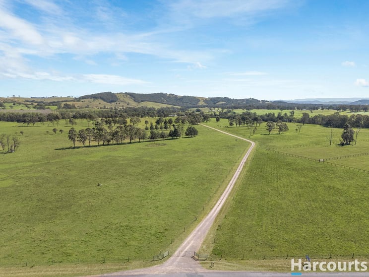Click to view all images 429 Glen Martin Road Glen Martin NSW 2321 - Image 2