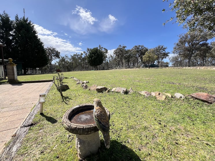Click to view all images 285 Gumnut Crescent Bungonia NSW 2580 - Image 3