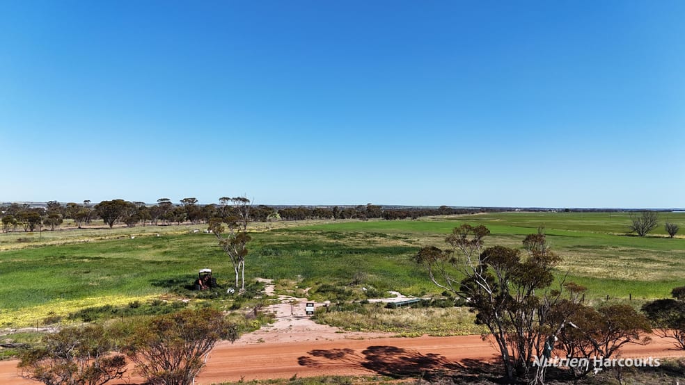 Click to view all images 220 Walker Road Wadderin WA 6369 - Image 3