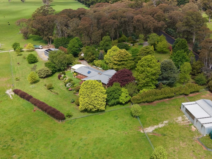 270 Dog Rocks Road Oberon NSW 2787 - Image 2