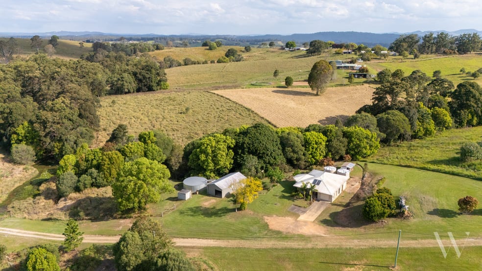 Click to view all images 36 Andrew Brown Drive East Deep Creek QLD 4570 - Image 3