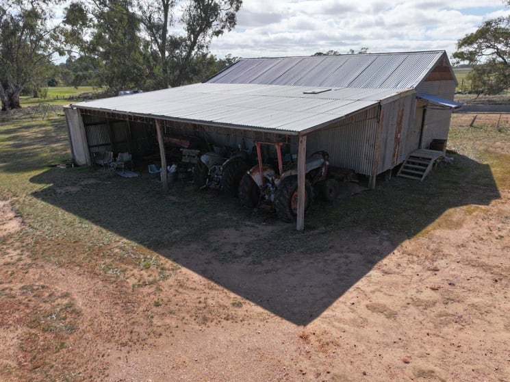 Click to view all images 25 Long Bush Road Mcintyre VIC 3472 - Image 3