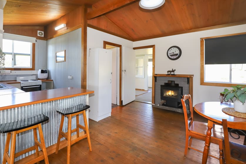 Click to view all images 260 Curly Dick Road Meadow Flat NSW 2795 - Image 2