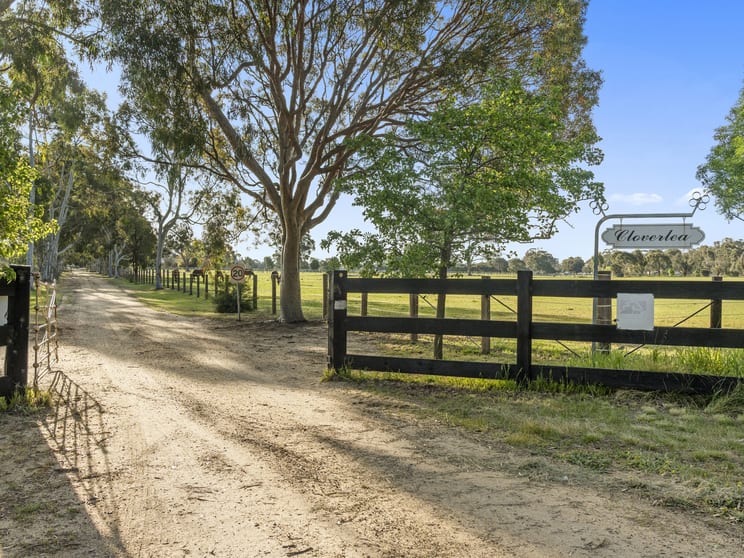 Click to view all images 27 Euroa-Shepparton Road Euroa VIC 3666 - Image 2