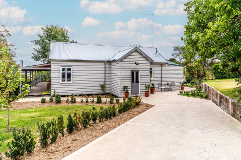 Click to view all images 60 Beechworth Road Mudgee NSW 2850 - Image 3