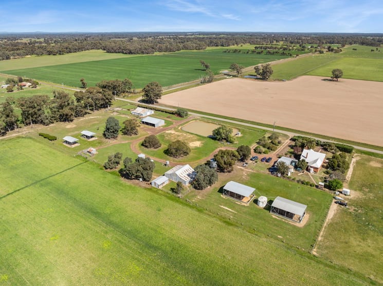 Click to view all images 128 Bagshot-Whirrakee Road Goornong VIC 3557 - Image 3