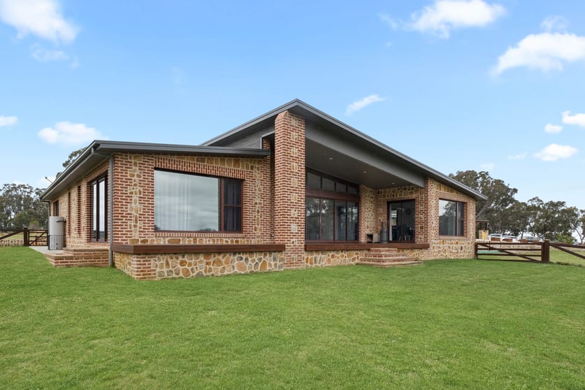 13 Bell Lane Mummel NSW 2580 - Image 2