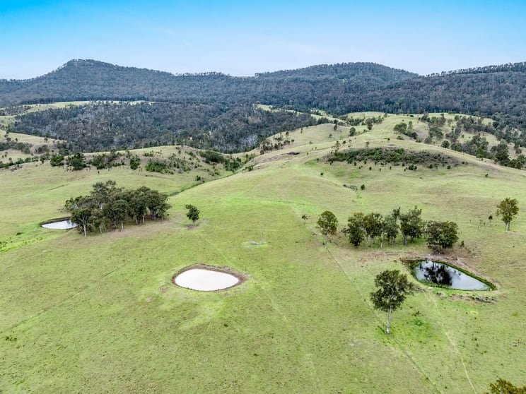 Click to view all images 1898 Top Swanfels Road Swanfels QLD 4371 - Image 3