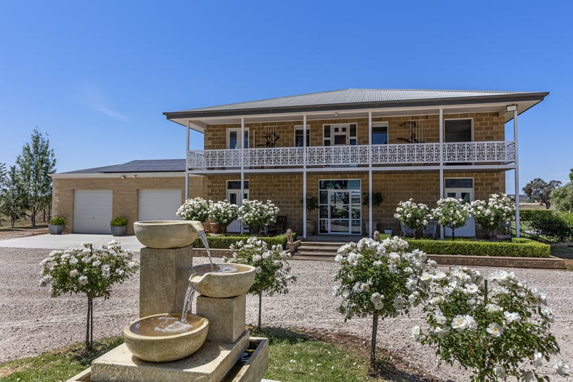 518 Fivebough Road Leeton NSW 2705 - Image 2