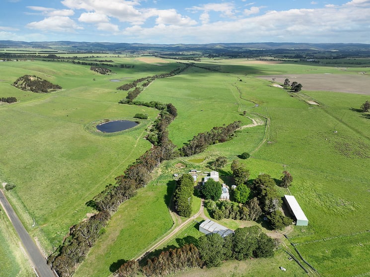 Click to view all images 615 Rifle Butts Road Birregurra VIC 3242 - Image 2