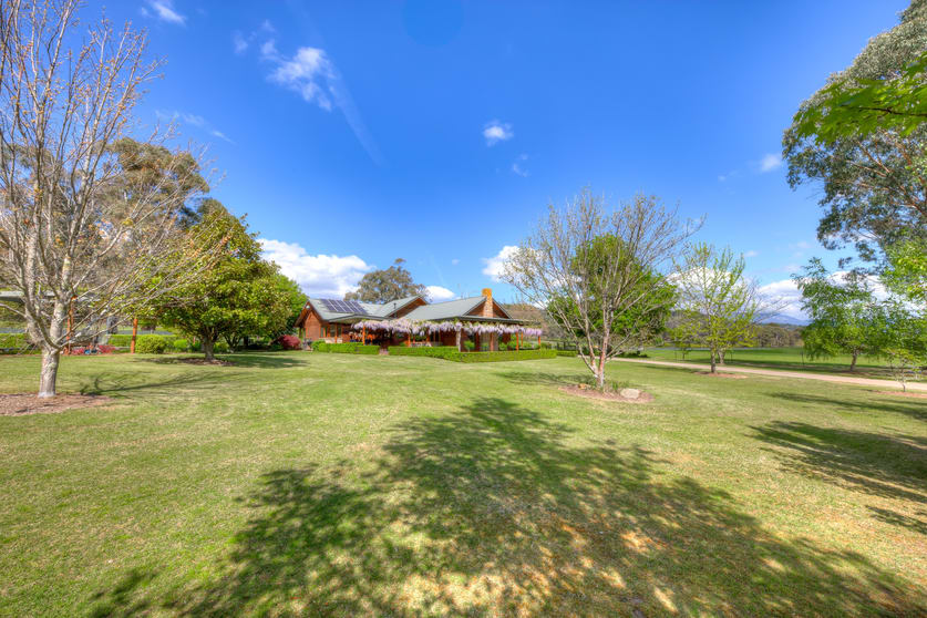 227 Mount Porepunkah Road Bright VIC 3741 - Image 1