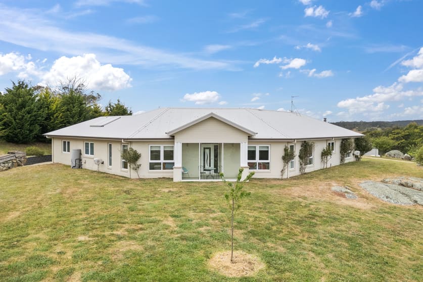 Click to view all images 712 Little River Road Braidwood NSW 2622 - Image 2