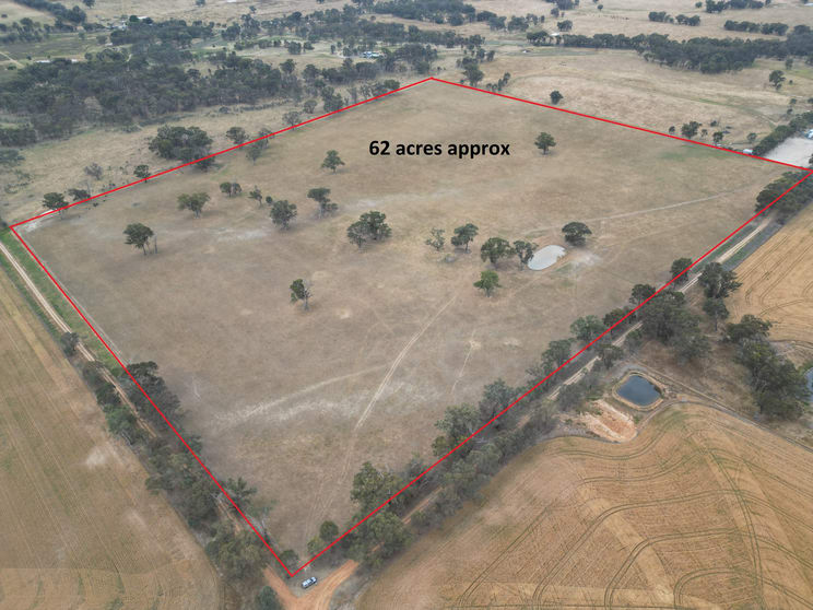 Click to view all images 9366 Durham Road Cornishtown VIC 3683 - Image 1