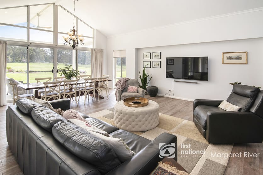Click to view all images 33 Darnell Road Rosa Brook WA 6285 - Image 1