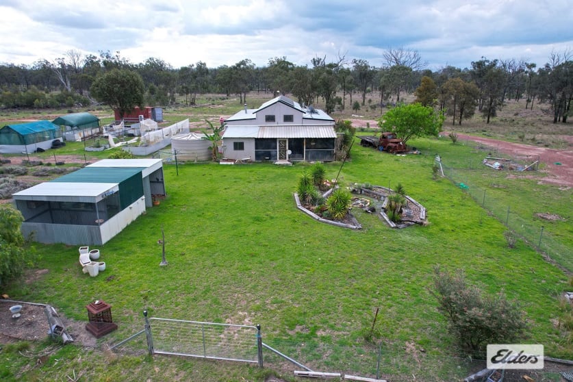 Click to view all images 142 Reedy Creek Road Thanes Creek QLD 4370 - Image 1