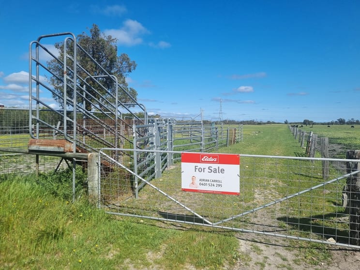 Click to view all images Lot 303 Scott Road Nambeelup WA 6207 - Image 3