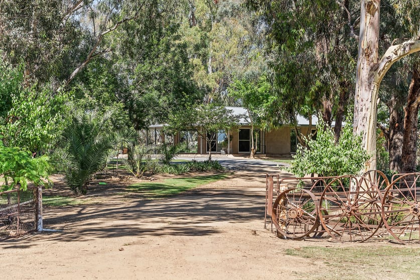 886 Old Wagga Road Narrandera NSW 2700 - Image 2