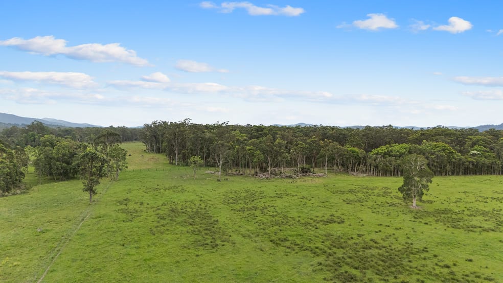 Click to view all images 46 Booral Road Bulahdelah NSW 2423 - Image 2