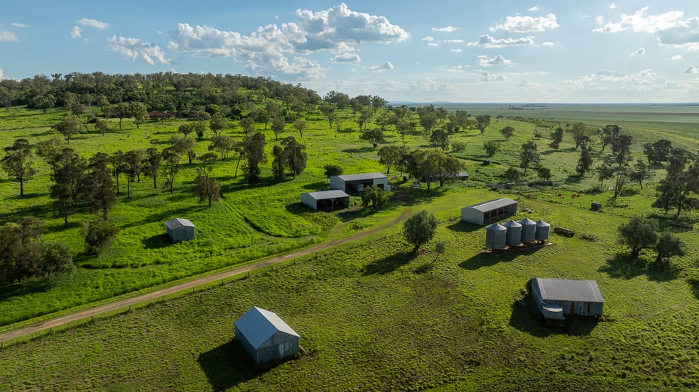 Click to view all images "Taronga" 163 Mondam Road Irongate QLD 4356 - Image 3