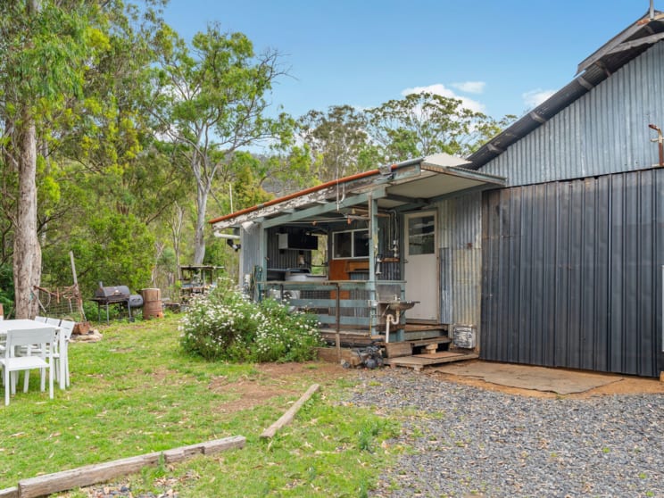 Click to view all images 2006 Inverramsay Road Goomburra QLD 4362 - Image 3