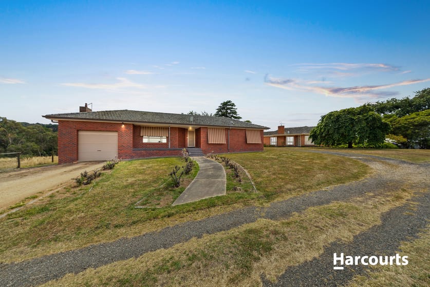 Click to view all images 400 Pakenham Road Pakenham VIC 3810 - Image 3