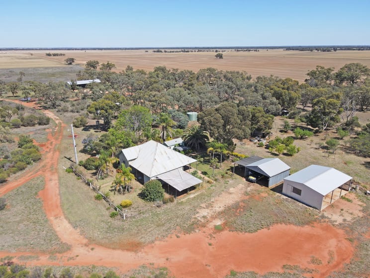 Click to view all images 2744 Kerang-Quambatook Road Quambatook VIC 3540 - Image 3