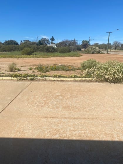 Click to view all images 1 Woolgar Avenue Merredin WA 6415 - Image 2