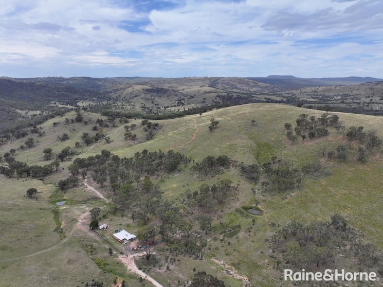 Click to view all images 260 & 262 Alpha Road Tambaroora NSW 2850 - Image 2