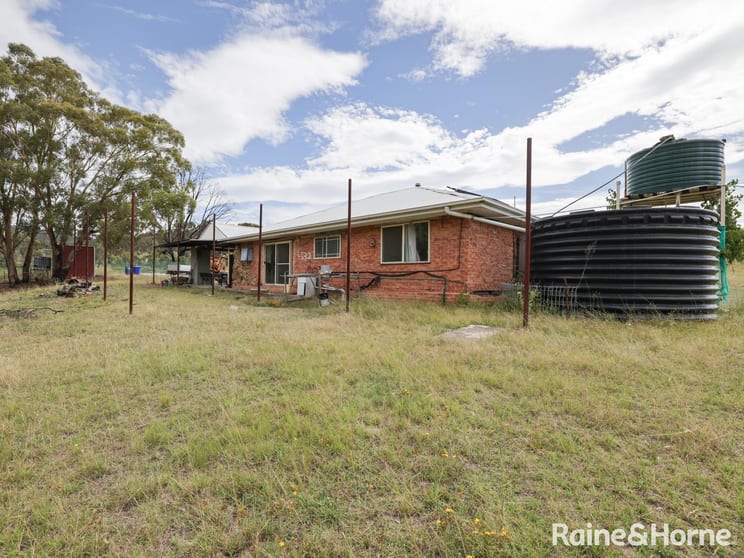 Click to view all images 260 & 262 Alpha Road Tambaroora NSW 2850 - Image 3