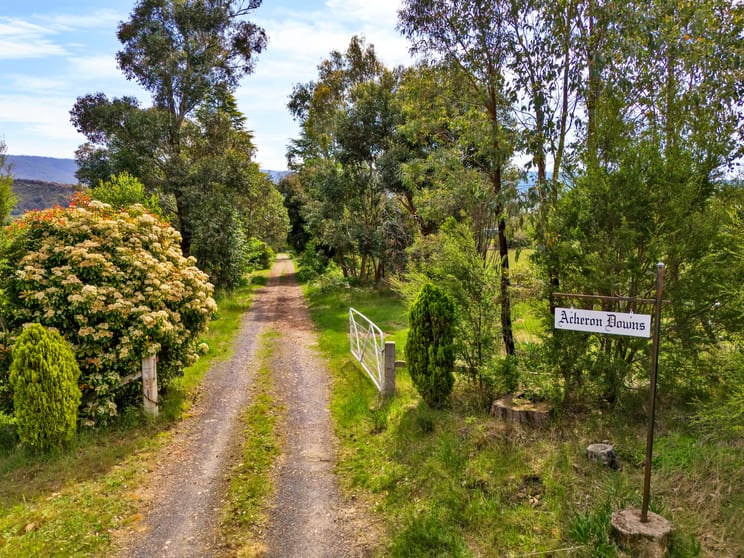 Click to view all images 2781 Maroondah Highway Taggerty VIC 3714 - Image 2