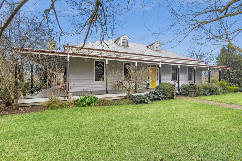 Click to view all images 60 Cross Street Batesford VIC 3213 - Image 1