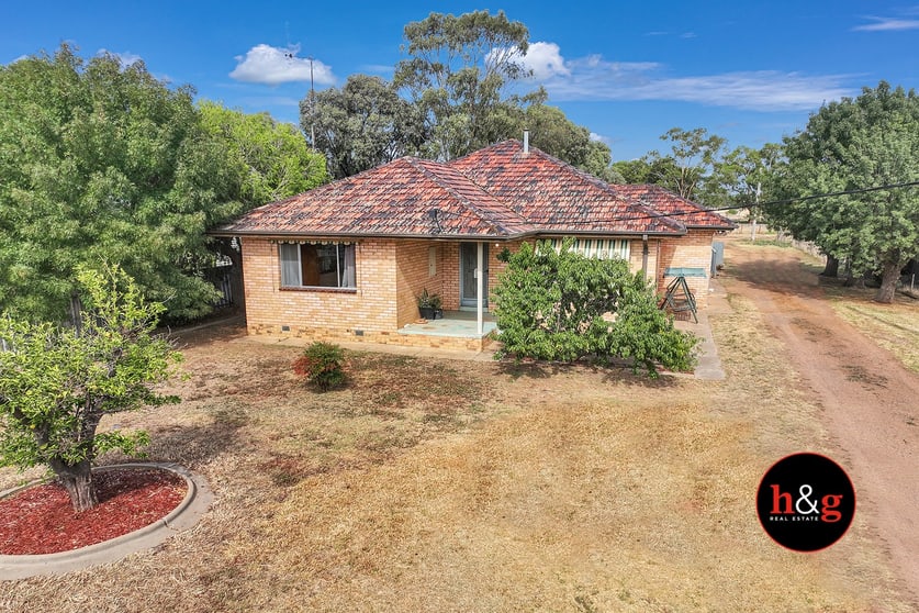 Click to view all images 180-192 Waverley Avenue Merrigum VIC 3618 - Image 1