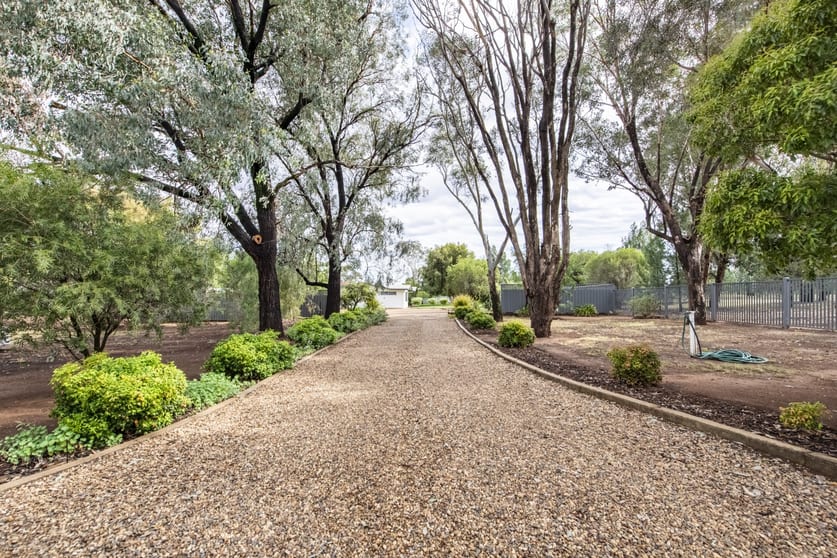 Click to view all images 8R Burrabadine Road Dubbo NSW 2830 - Image 3