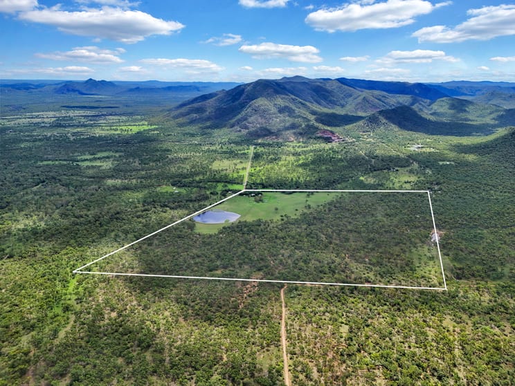 Click to view all images 121 Cameron Road Reid River QLD 4816 - Image 3