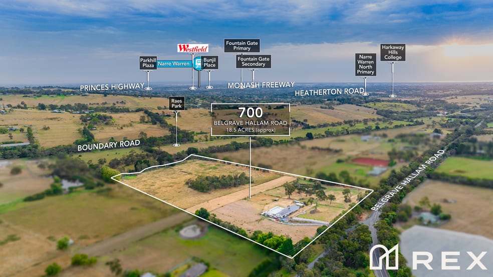 Click to view all images 700 Belgrave-Hallam Road Narre Warren East VIC 3804 - Image 2
