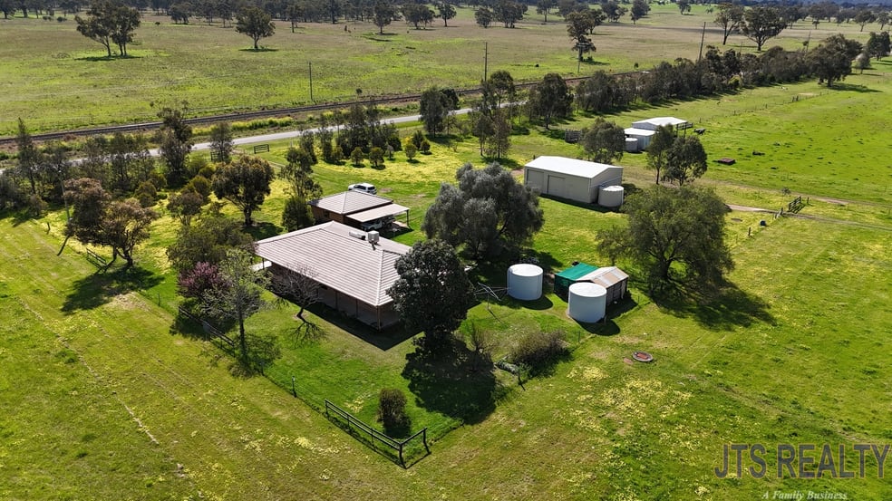 Click to view all images 50 Mangoola Road Denman NSW 2328 - Image 2