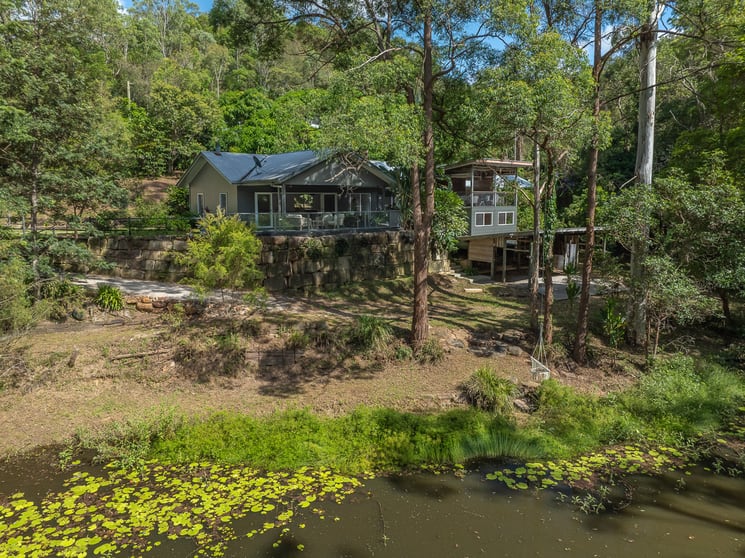 Click to view all images 516 Haven Road Upper Brookfield QLD 4069 - Image 2