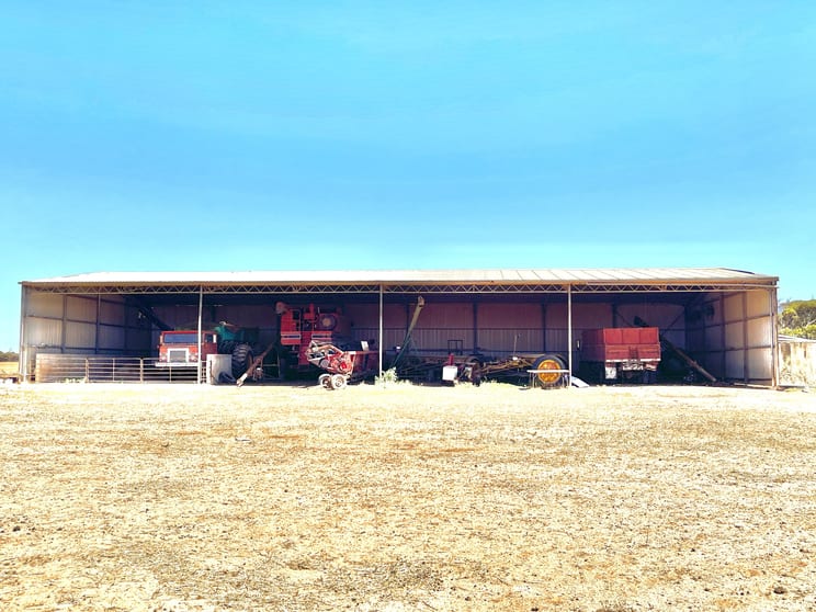 Click to view all images 1266 OTC Road Wandana SA 5690 - Image 2