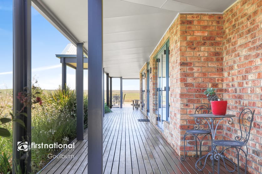 Click to view all images 29 Meadow Lane Goulburn NSW 2580 - Image 3