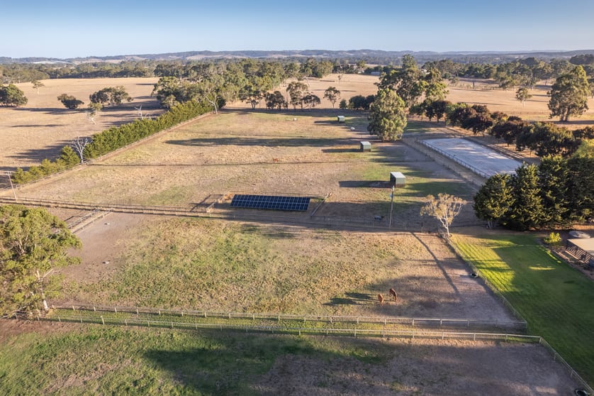 Click to view all images 154 Diggings Road (adj. Mylor & Echunga) Chapel Hill SA 5153 - Image 3
