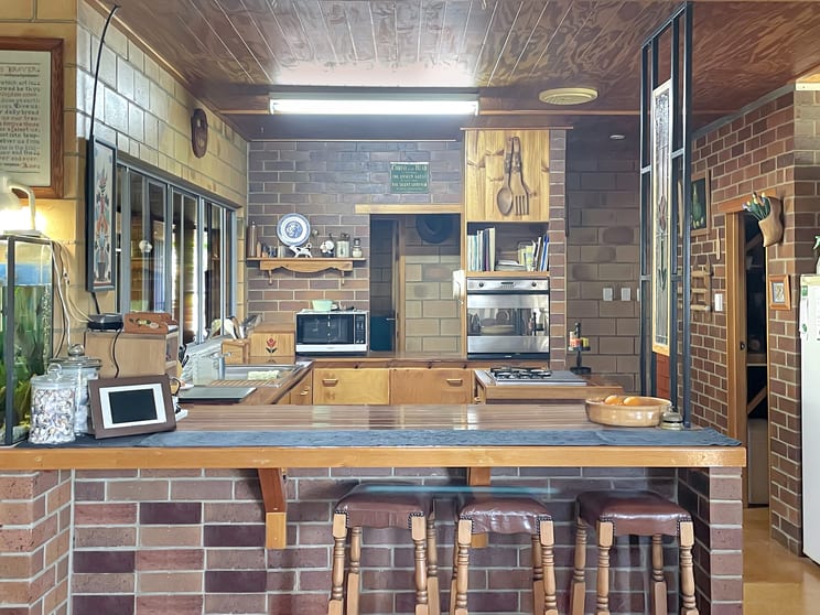 Click to view all images 37 Schick Road Thornville QLD 4352 - Image 3