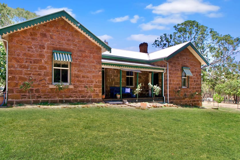 Click to view all images 53 Coleraine Road Balmoral VIC 3407 - Image 1
