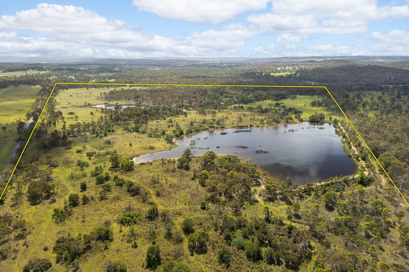 Click to view all images 209 Marulan South Road Marulan NSW 2579 - Image 2