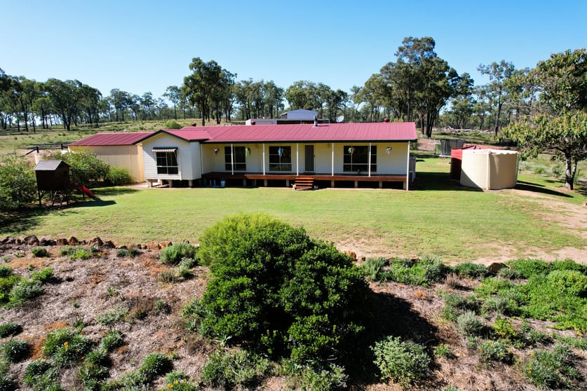 Click to view all images 3702 Golden Highway Merriwa NSW 2329 - Image 2