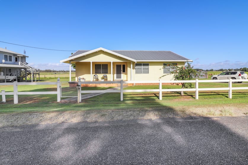 Click to view all images 100 Belmore River Left Bank Rd Belmore River NSW 2440 - Image 2
