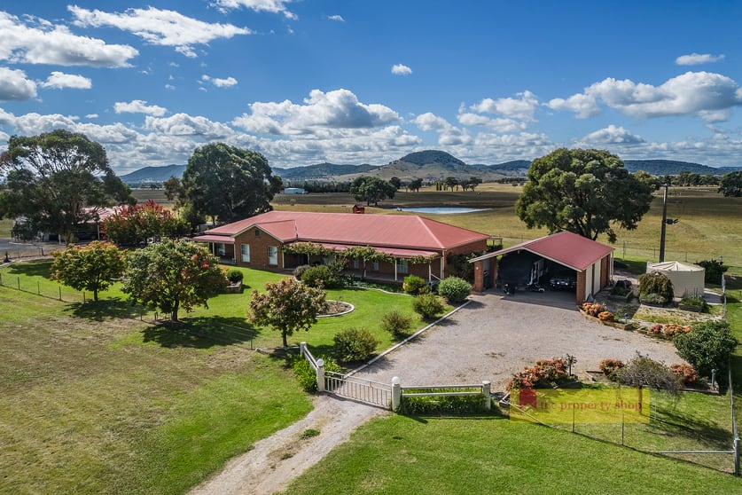 Click to view all images 411 Spring Flat Road Mudgee NSW 2850 - Image 2