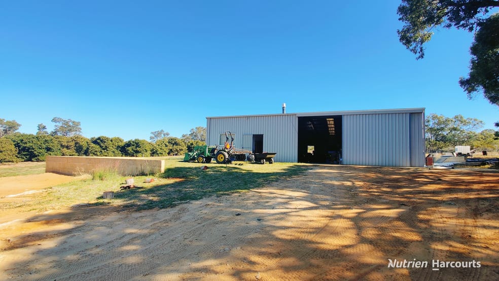 901 Cowalla Road Wanerie WA 6503 - Image 1