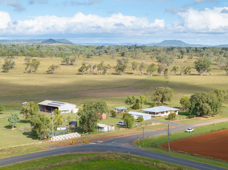 "White Gums" 7 Costello Road Oakey QLD 4401 - Image 1
