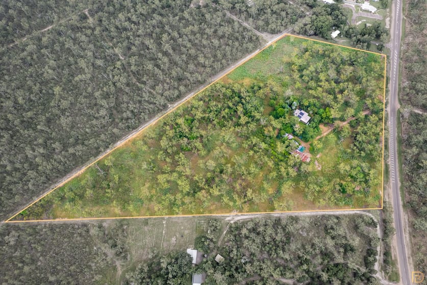 Click to view all images 1180 Cox Peninsula Road Berry Springs NT 0838 - Image 1